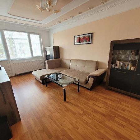Guest House Anna 몬타나 외부 사진