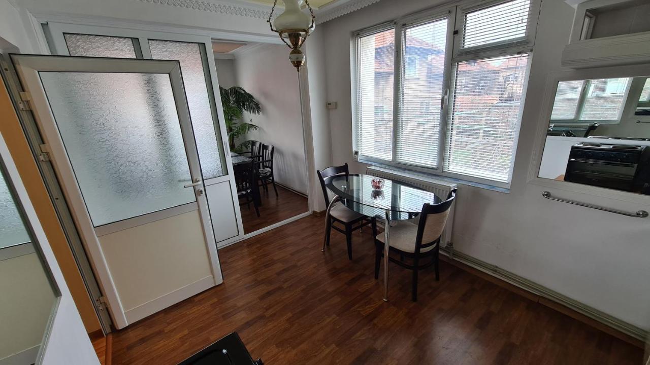 Guest House Anna 몬타나 외부 사진