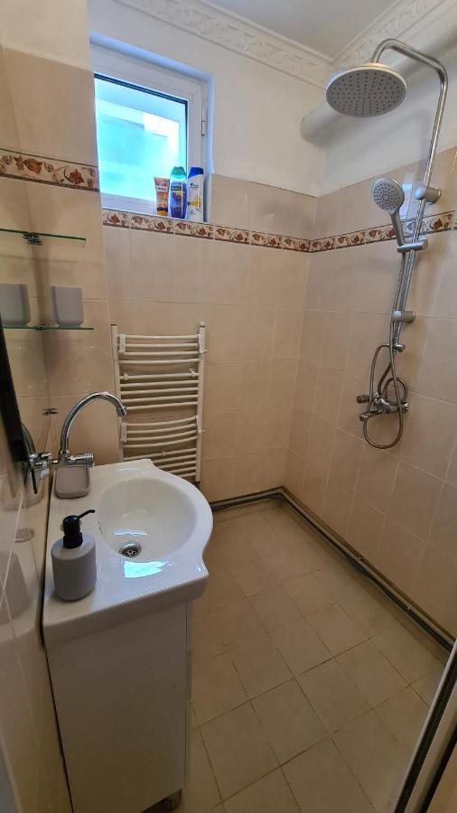 Guest House Anna 몬타나 외부 사진