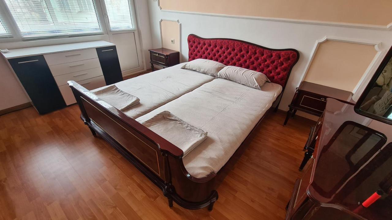 Guest House Anna 몬타나 외부 사진